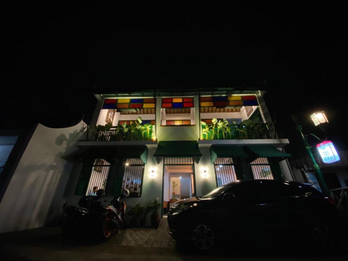 Javaku Hostel Yogyakarta Exterior photo